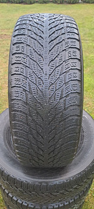 M+S ЛЕТНИЕ ШИНЫ NOKIAN 265 65 R17 (1 фото из 2)