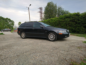 Volvo v40 1.9TDi (2 foto / 9)