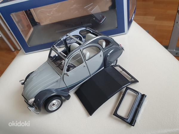 Новая модель автомобиля 1:18 Citroën 2CV