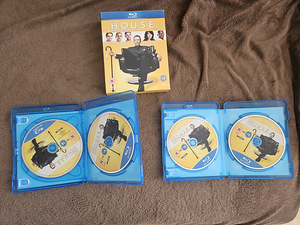 Комплект Blu-Ray (1 фото из 4)
