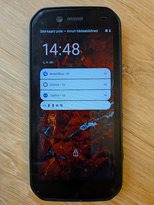 Mobiiltelefon CAT S42 IP68 (2 foto / 5)
