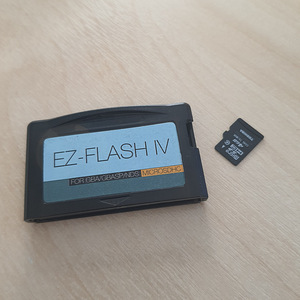 EZ-Flash IV for Game Boy Advance - Flash Card + 4GB MicroSD (3 foto / 6)
