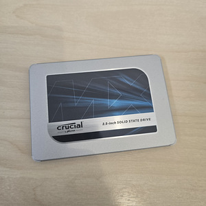 Crucial MX500 2TB, SATA SSD 2.5 дюйма, состояние 100% [Как н (1 фото из 3)