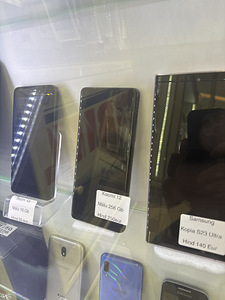 Xiaomi 12 256Gb (1 foto / 1)