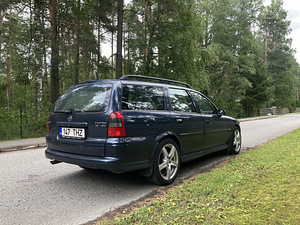 Opel Vectra 1.6 (3 фото из 9)