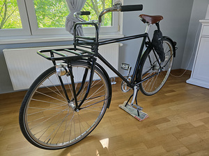 Pelago Bristol Single-Speed (like new, <10km) w/ rack&light (1 foto / 3)