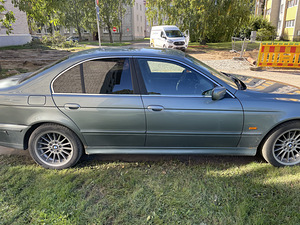 BMW e39 525i manuaal (2 foto / 14)