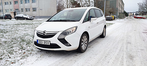 Opel Zafira Tourer 2.0d (3 foto / 8)