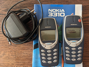 Nokia 3310 (2 фото из 2)