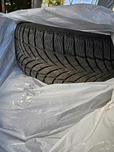 Goodyear Ultragrip Ice 2 Mõõt 215/55/17 (6 foto / 6)