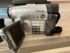 SONY videokaamera minidisk (2 foto / 3)