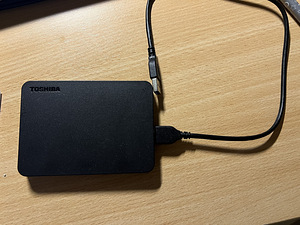 1 TB Toshiba Canvio Basics väline kõvaketas [HDTB410EK3AA] (1 foto / 3)