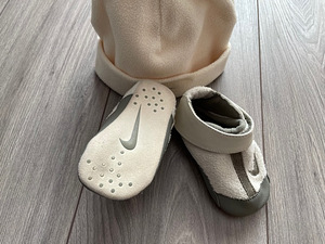 Nike jalatsid+ müts s. 19,5 (2 foto / 2)