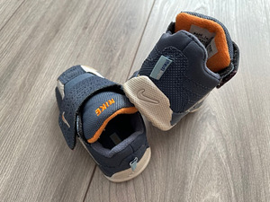 Ботинки nike s. 18,5 (2 фото из 2)