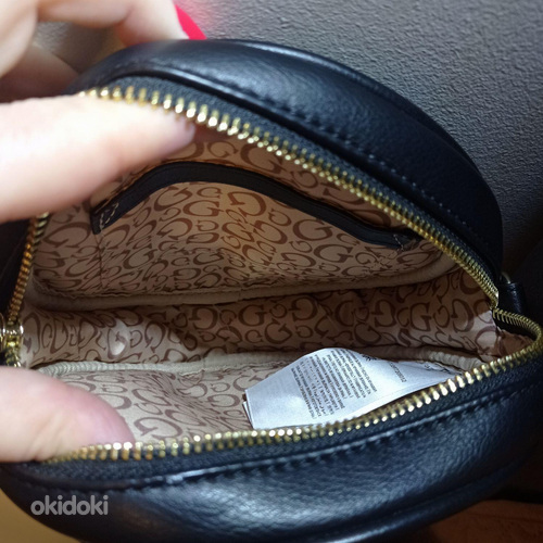 Новая сумочка кросбоди GUESS (фото #5)