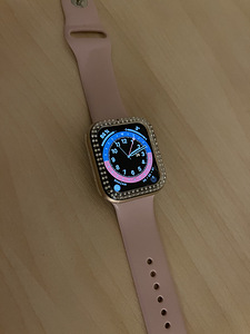 Apple Watch 4 Gold (2 фото из 2)