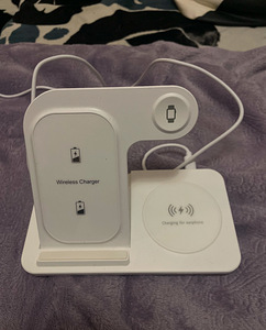 Wireless charger (1 foto / 2)