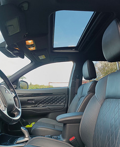 Mitsubishi Outlander Phev 4WD Instyle Plus 2.4 99kW (13 foto / 15)