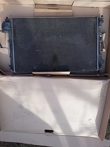 Opel Vectra C radiaator. (2 foto / 4)