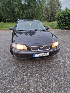 Volvo v70 2.5 103kw manu (2 foto / 9)