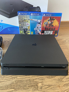 Ps4, 4 pulti (2 foto / 4)
