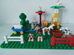 LEGO DUPLO (2 foto / 3)