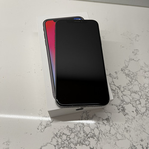 iPhone X, 64GB, space grey (2 foto / 3)