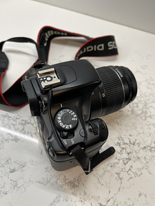 Canon EOS1100d peegelkaamera (3 foto / 3)