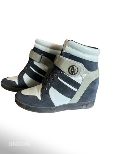 Armani Jeans, 36