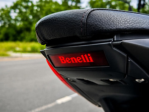 2022 Benelli 502c (10 фото из 10)