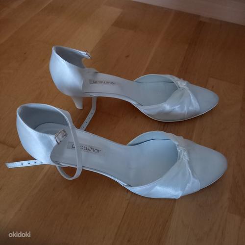 Продам свадебные туфли s40 (фото #3)