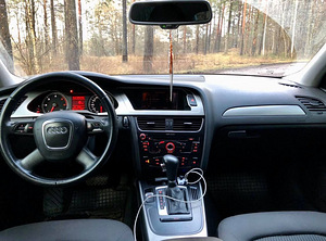 AUDI A4 B8 V6 2,7 TDI (3 фото из 6)