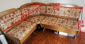 Угловой диван (1 фото из 1)