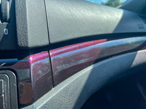Продается BMW 330i (9 фото из 11)