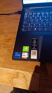 Lenovo IdeaPad 5 Pro 16IHU6 (2 foto / 3)