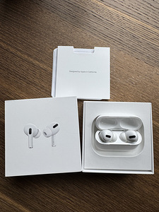 Apple AirPods Pro (1 фото из 1)