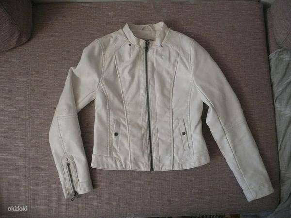 Куртка 134-140 (фото #1)
