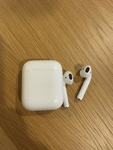 Apple AirPods 2.gen originaal vähekasutatud kõrvaklapid (4 foto / 4)