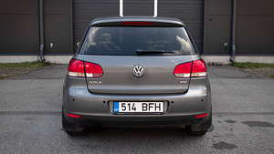 Volkswagen Golf (7 foto / 15)