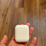 Apple Airpods Charging Case (foto #1)