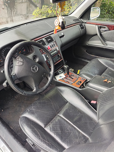Mercedes-benz e 320 cdi (4 foto / 8)