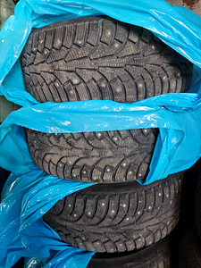 Nokian 225/40/18 (1 foto / 4)