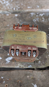 Trafo 380V, 400VA (1 foto / 2)