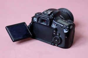 Canon EOS 60D + Sigma 17-50mm f/2.8 (3 foto / 5)