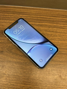 iPhone XR — 128 ГБ (7 фото из 7)