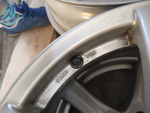 Volvo/ford valuvljed 16" (2 foto / 6)