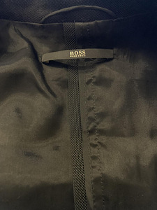 Must naiste pintsak Hugo Boss 38-40 (2 foto / 2)