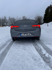 Opel Insignia Grand Sport (4 foto / 15)