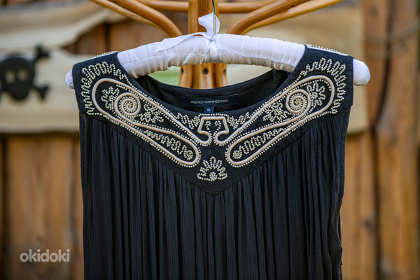 Müüa French Connection kaunite tikanditega kleit (foto #2)