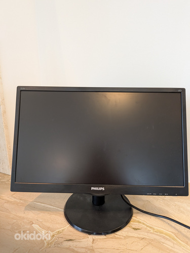 Профессиональный монитор Philips 223V5L 21.5" (Full HD, LED)